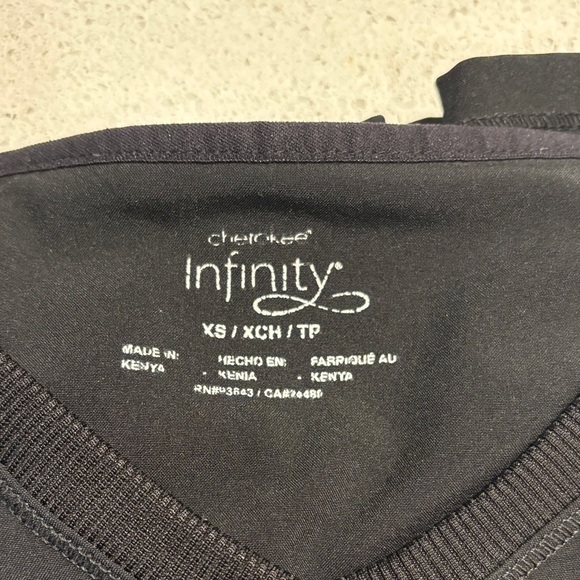 Cherokee Infinity Black Scrub Top - Picture 8 of 8